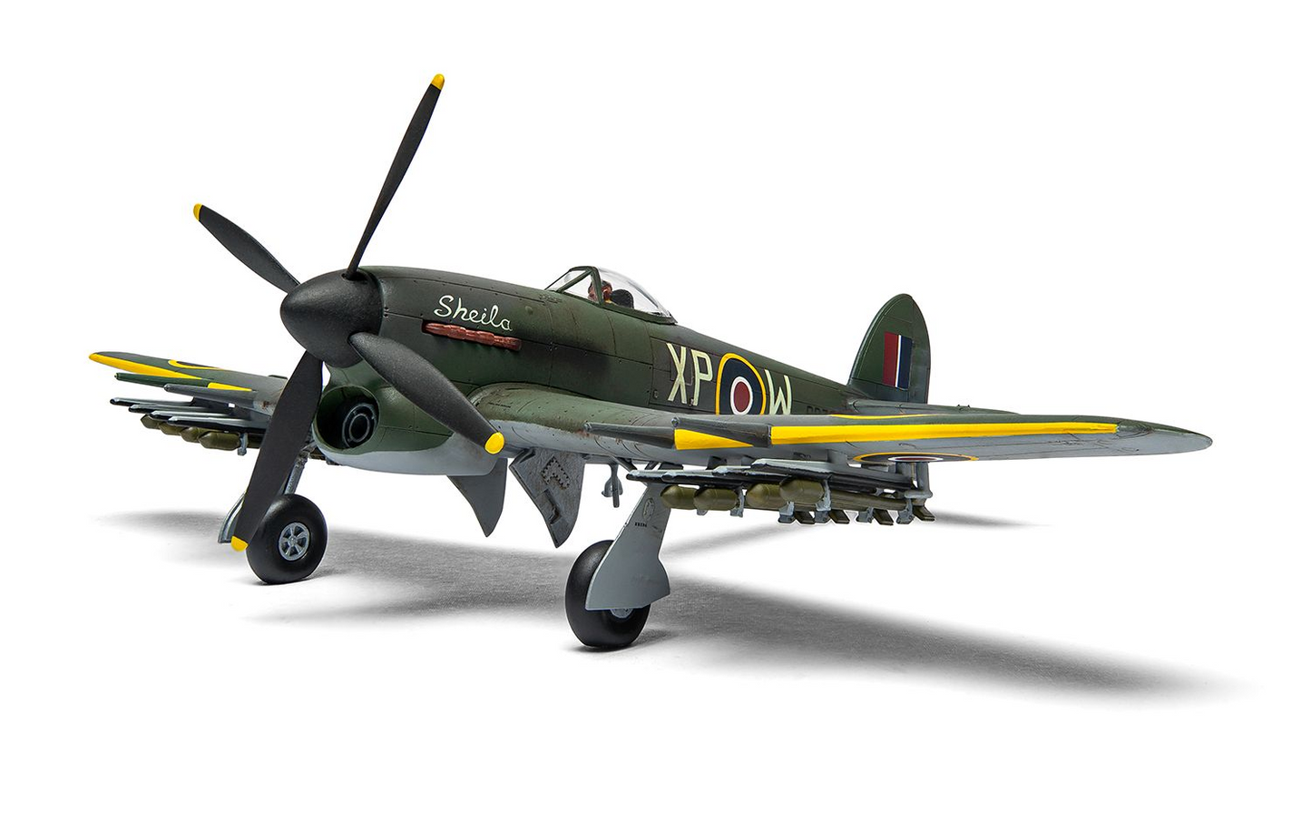Hawker Typhoon Mk.IB Model Kit 1/72