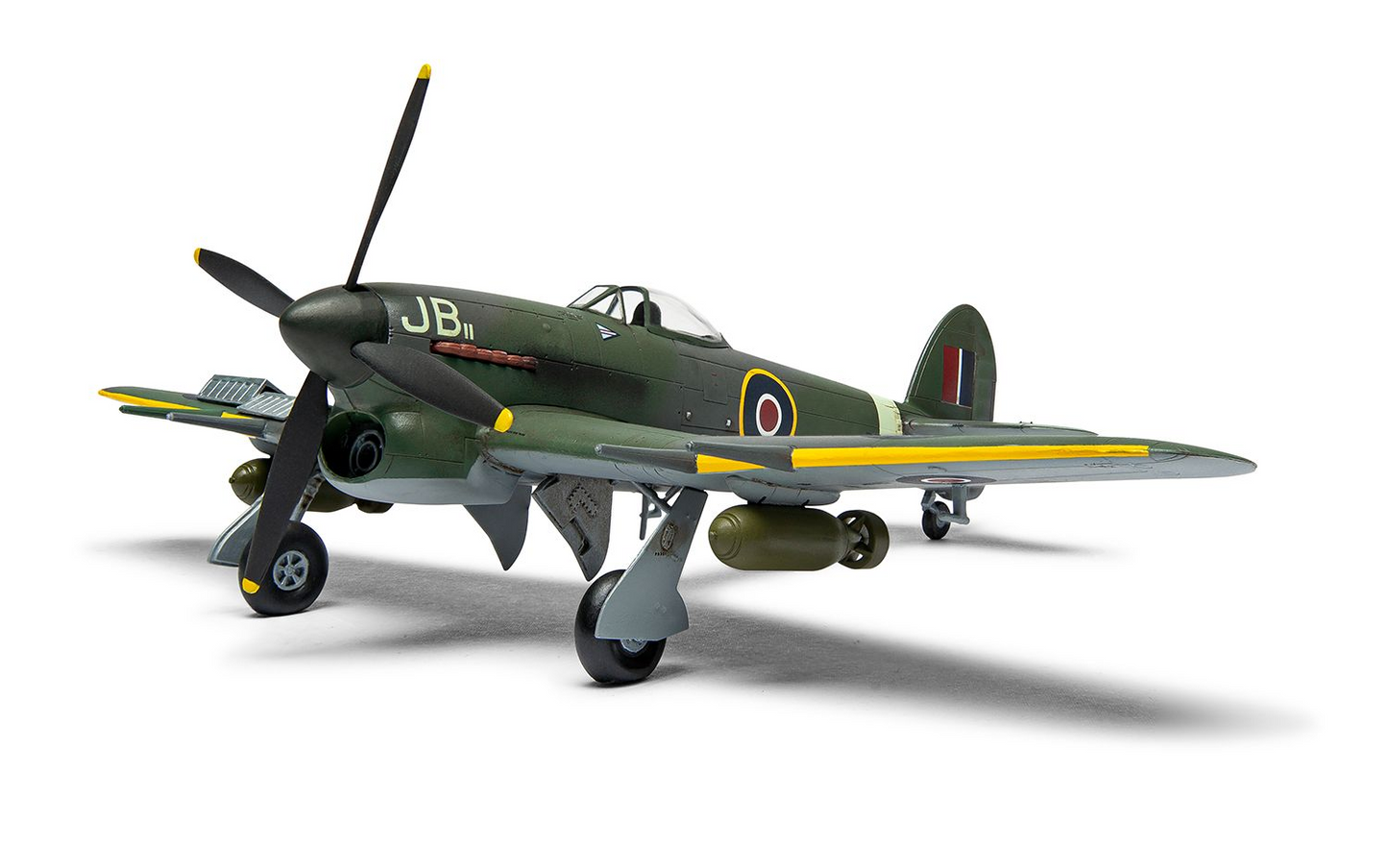 Hawker Typhoon Mk.IB Model Kit 1/72