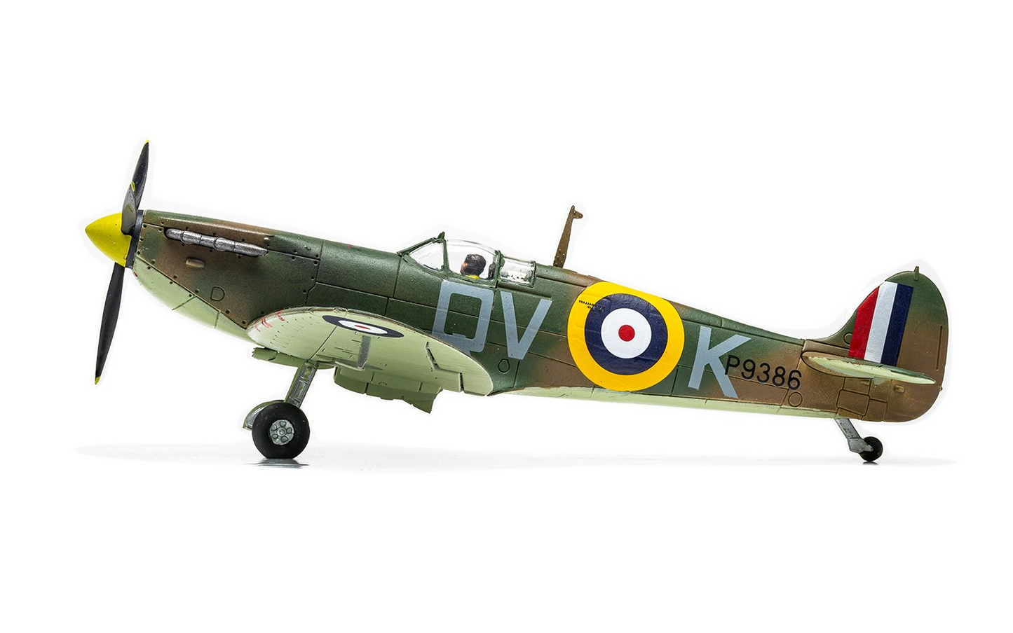 Supermarine Spitfire Mk.Ia Model Kit 1/72
