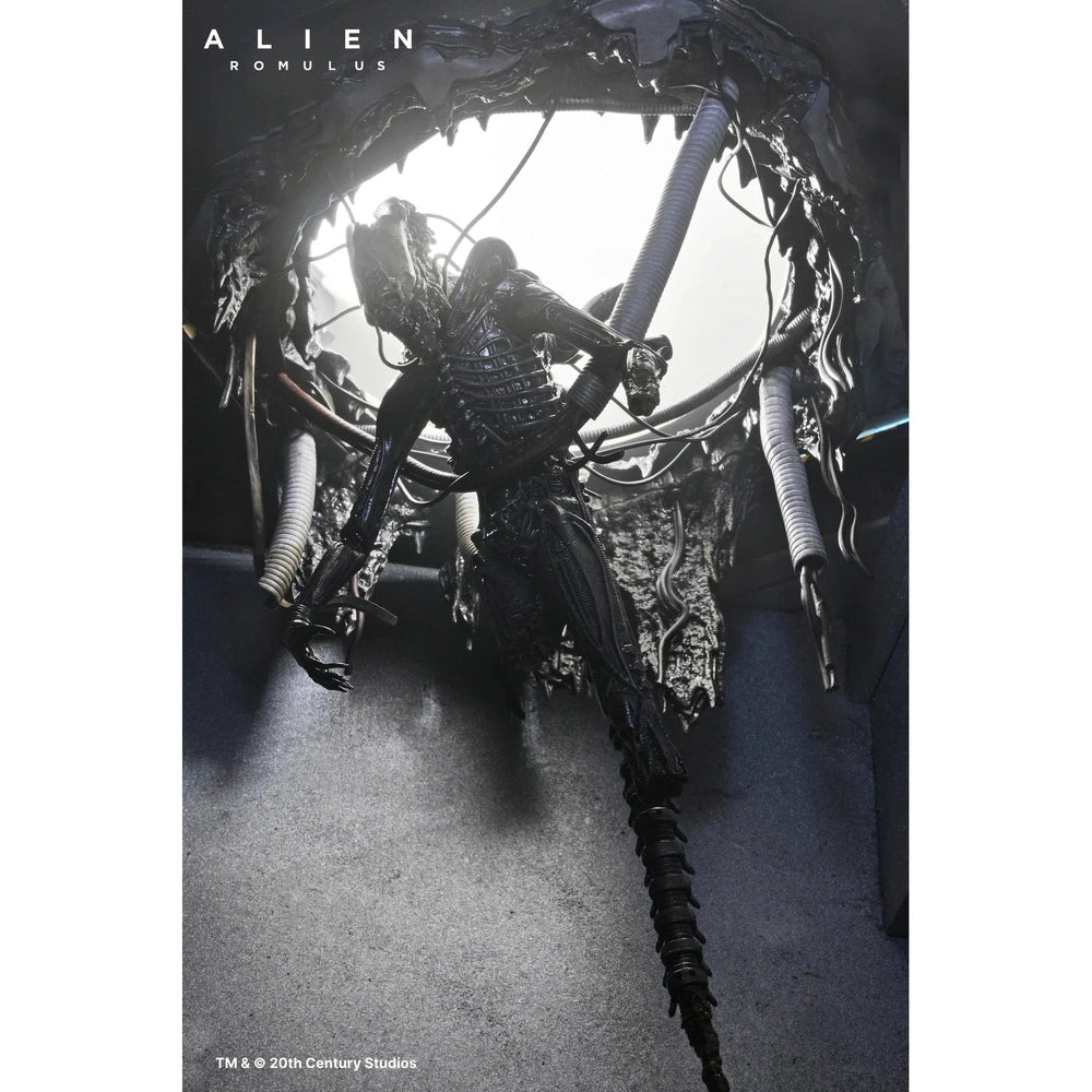 Alien: Romulus Suspended Lab Xenomorph XX121 Deluxe
