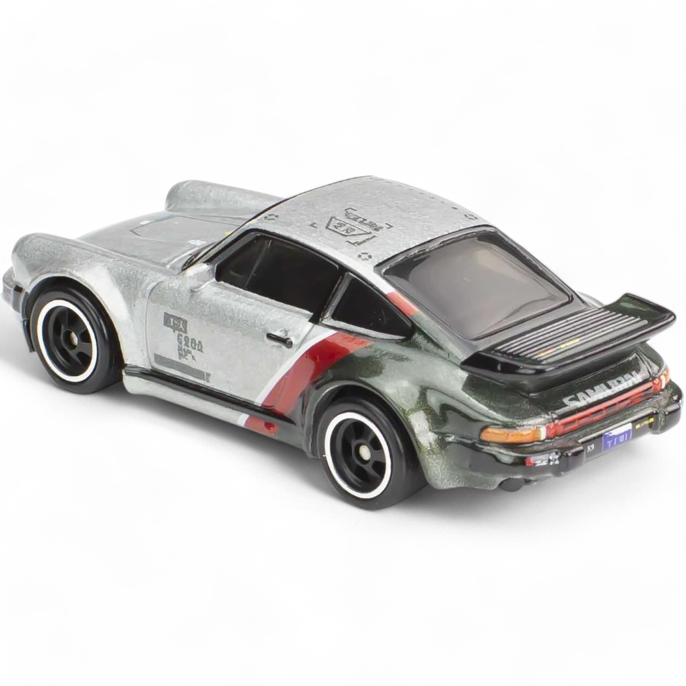 Pop Culture "Cyberpunk 2077" - Porsche 911 Turbo 930 1/64