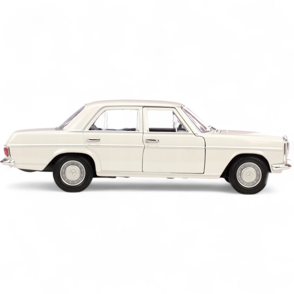Mercedes-Benz 220 1/34