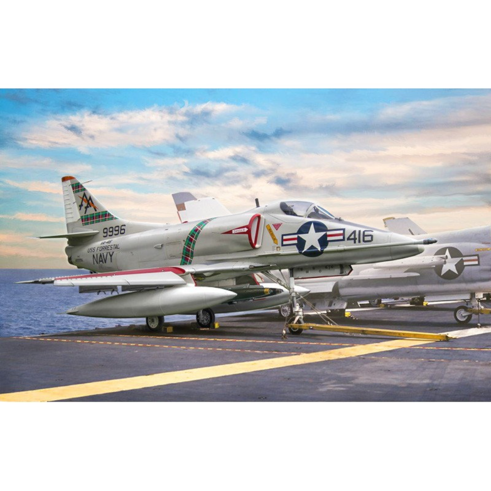 A-4 E/F/G Skyhawk Model Kit 1/48