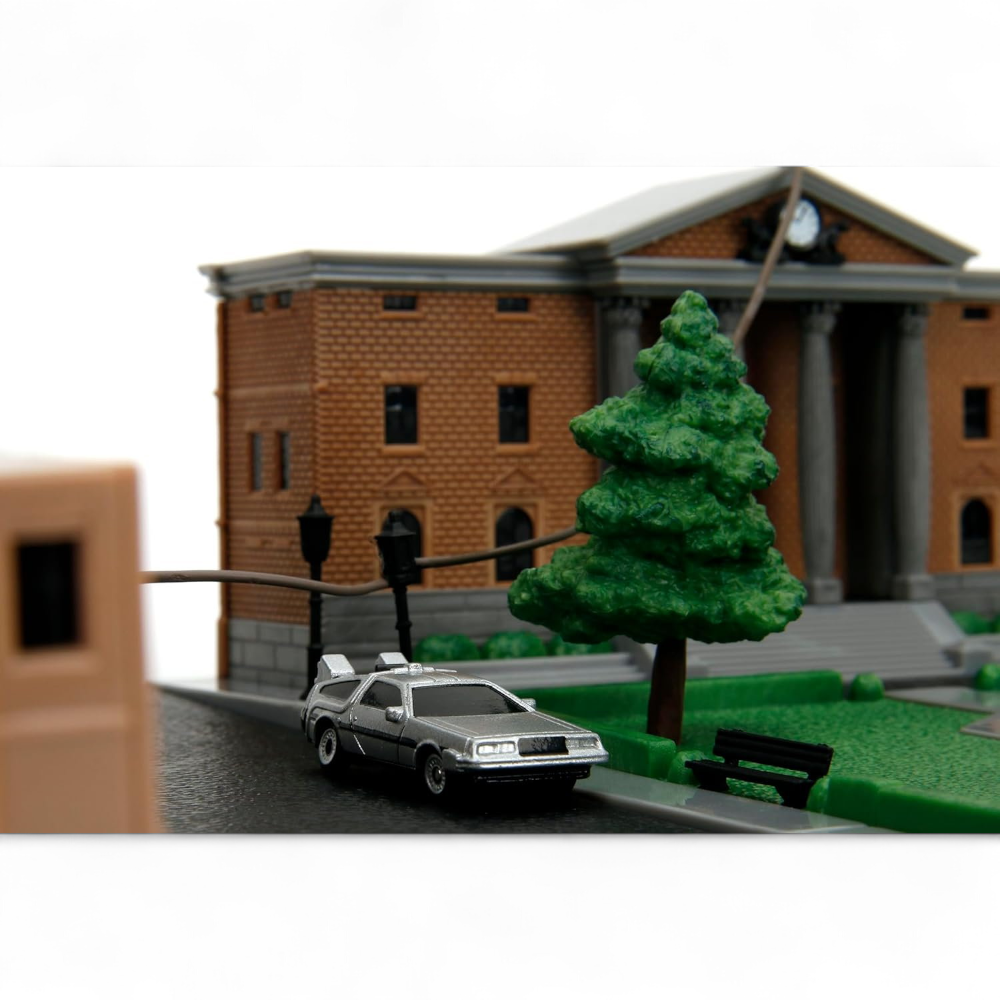 Nanoscene Back to The Future Hill Valley Courthouse Diorama
