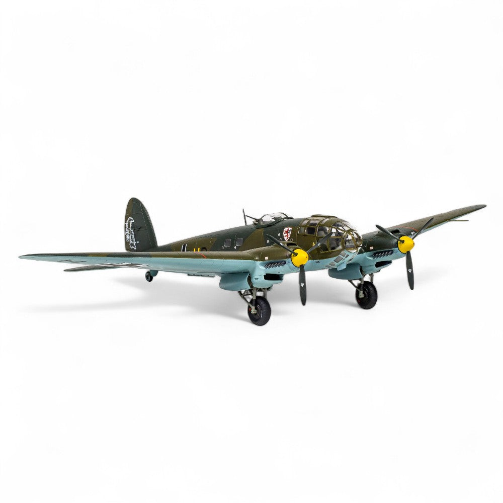 Heinkel He111 P-2 Model Kit 1/72