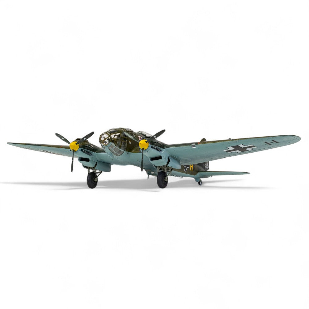 Heinkel He111 P-2 Model Kit 1/72