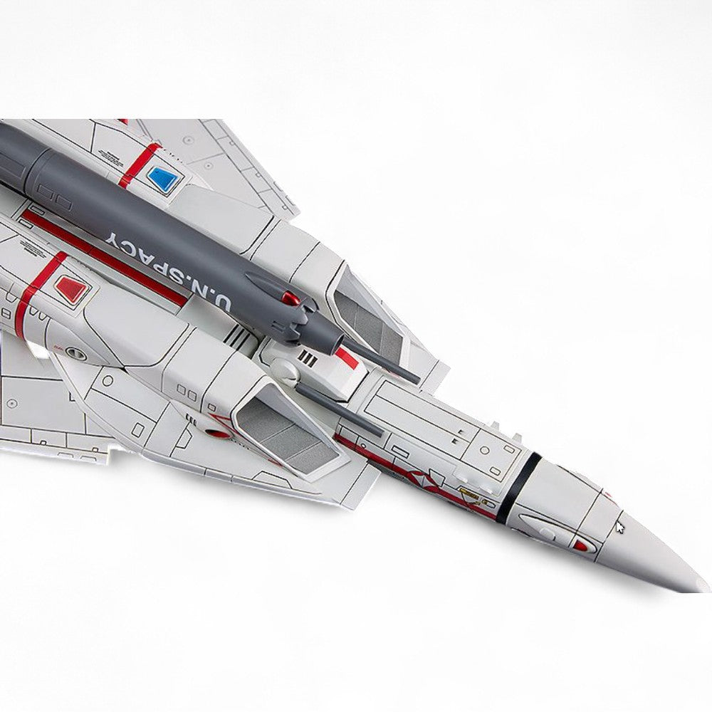 PLAMAX PX06 VF-1J Fighter Valkyrie Vermillion Hikaru Ichijo Ver. Model Kit 1/72