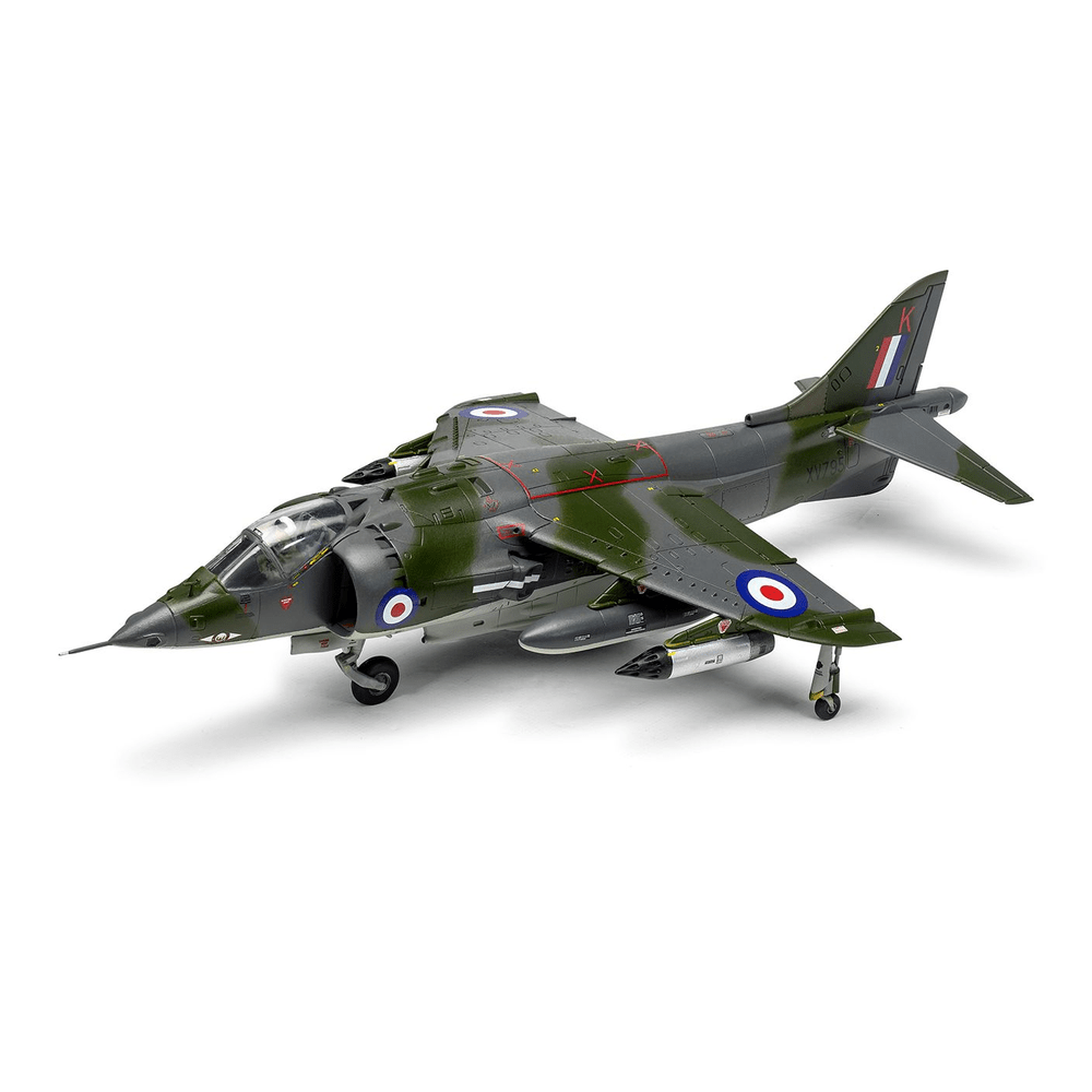 Hawker Siddeley Harrier GR.1/AV-8A Model Kit 1/72