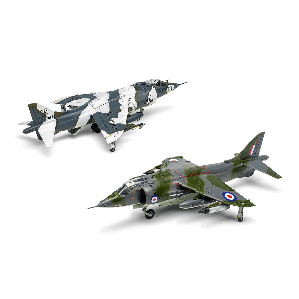Hawker Siddeley Harrier GR.1/AV-8A Model Kit 1/72