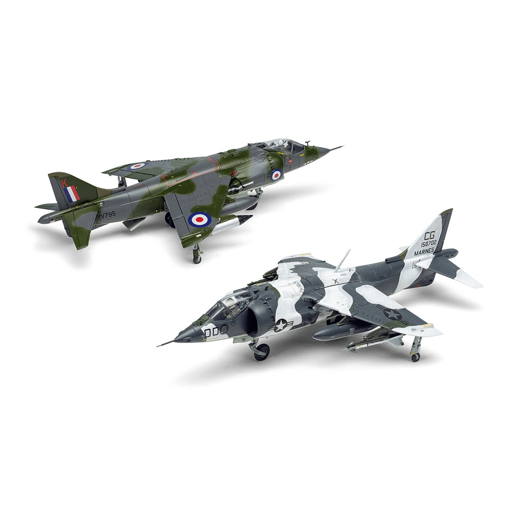 Hawker Siddeley Harrier GR.1/AV-8A Model Kit 1/72