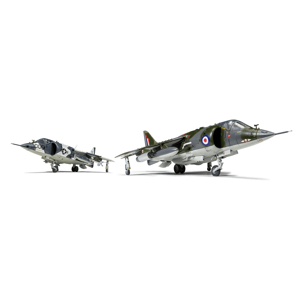 Hawker Siddeley Harrier GR.1/AV-8A Model Kit 1/72