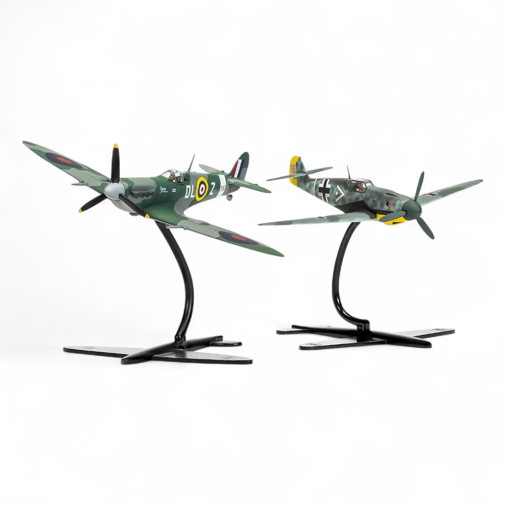 Double Fighter: Supermarine Spitfire Mk.Vc vs Messerschmitt BF-109F-4 Gift Set Model Kit 1/72