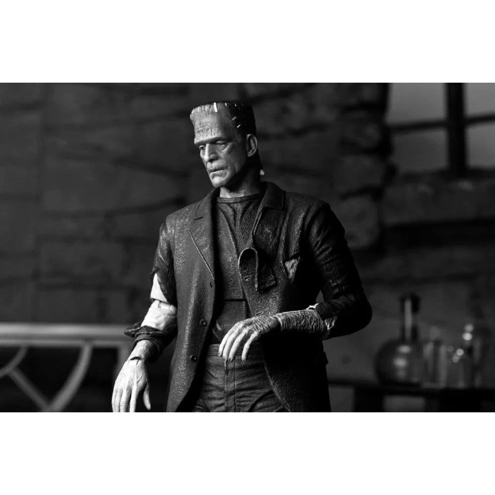 Universal Monsters Ultimate Bride of Frankenstein Frankenstein's Monster Black & White Ver.