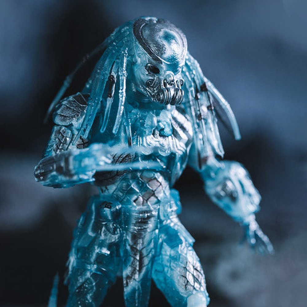 Alien vs. Predator Celtic Predator Active Camouflage PX Previews Exclusive 1/18