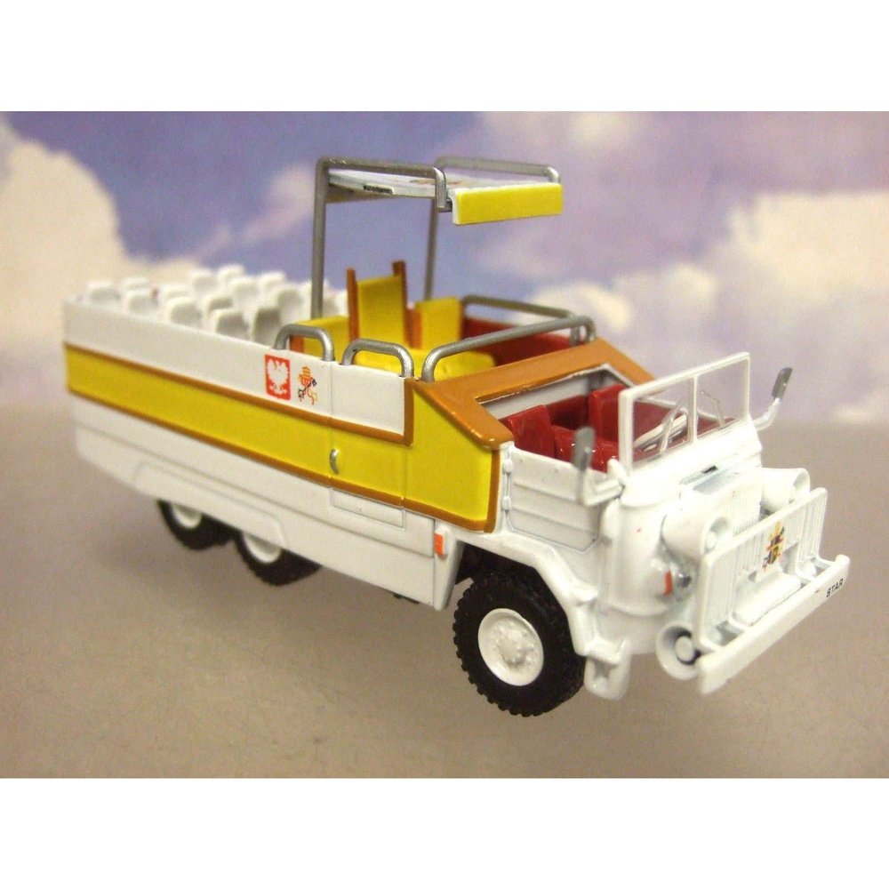 660 Truck Minibus Open Papamobile 1974 1/72
