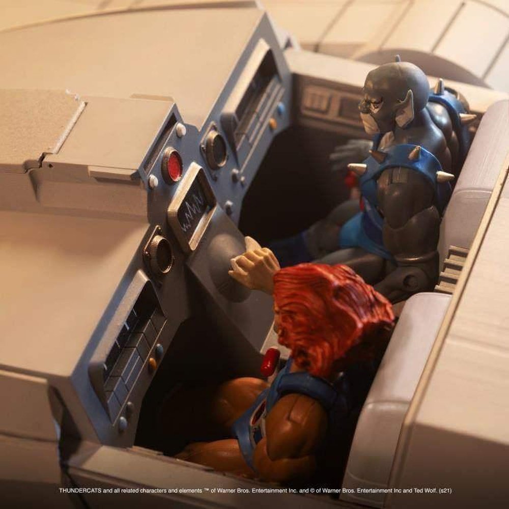 ThunderCats Ultimates Thundertank Tanque Felino