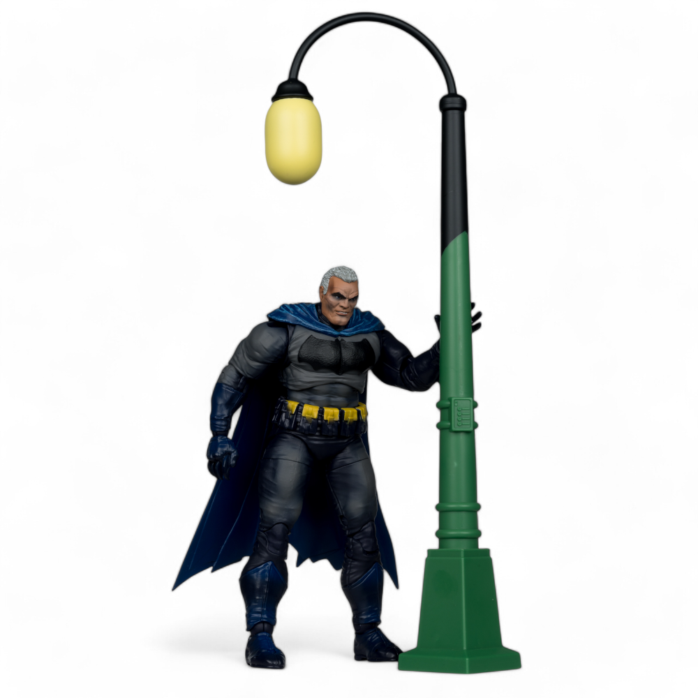 DC Multiverse - The Dark Knight Returns - Batman Battle Damage Blue Platinum Ver.
