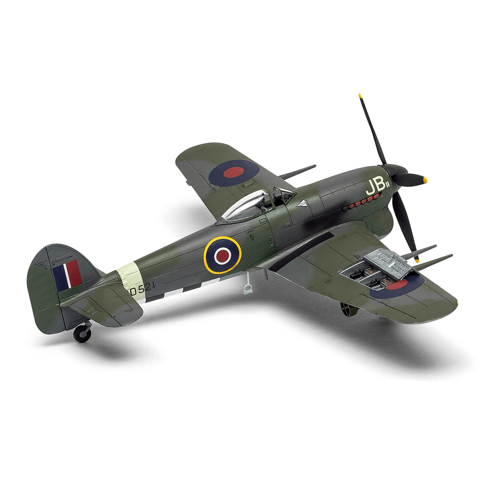Hawker Typhoon Mk.IB Model Kit 1/72