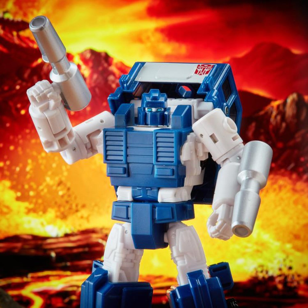 Transformers War for Cybertron: Kingdom Deluxe Pipes