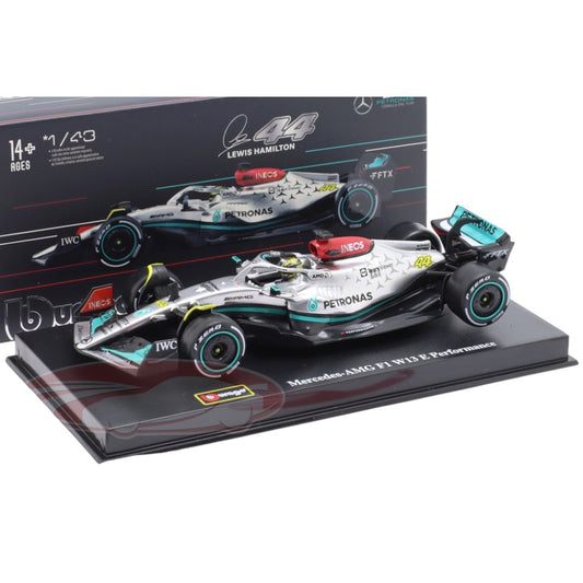 F1 Mercedes AMG W13 E Perfomance #44 2022 - Lewis Hamilton c/Piloto 1/43