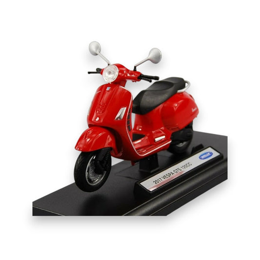 2017 Vespa GTS 125 1/18