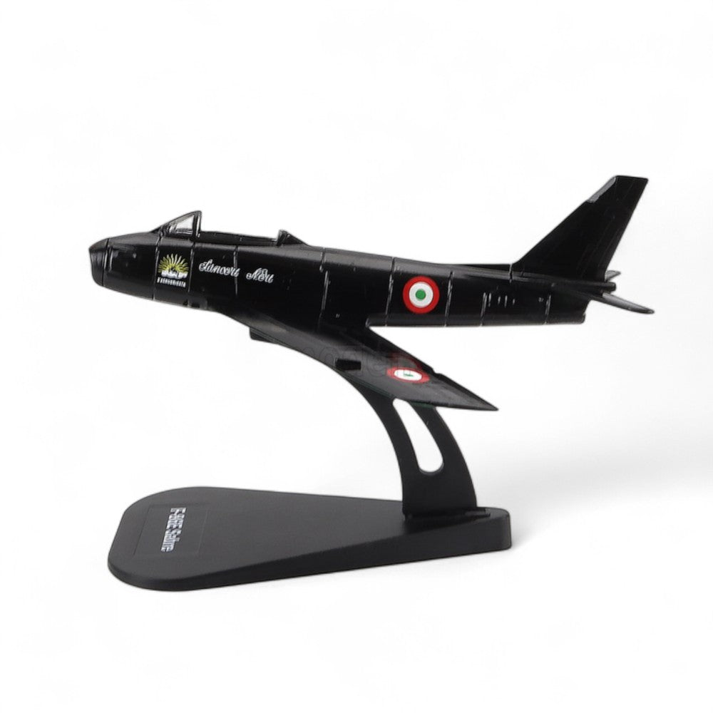 North American F-86E Sabre Black 1/100