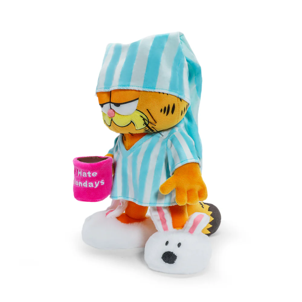 I Hate Mondays Grouchy Garfield in Pajamas and Slippers Peluche