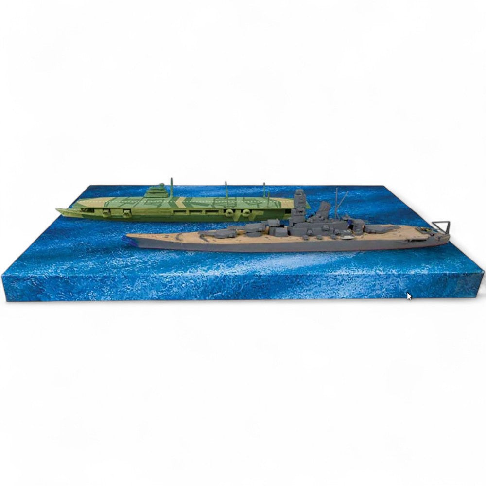 WWII Table Top Navy IJN Zuikaku & IJN Yamato Model Kit 1/2000