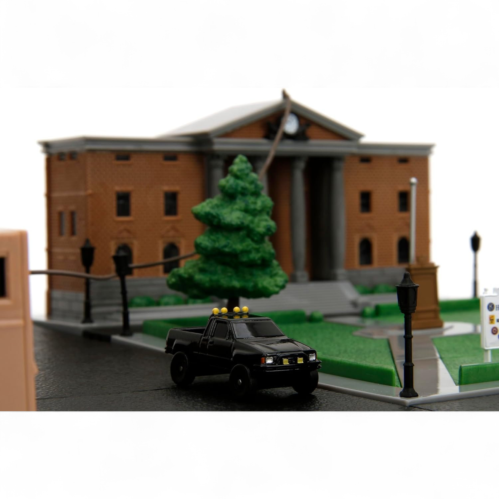 Nanoscene Back to The Future Hill Valley Courthouse Diorama