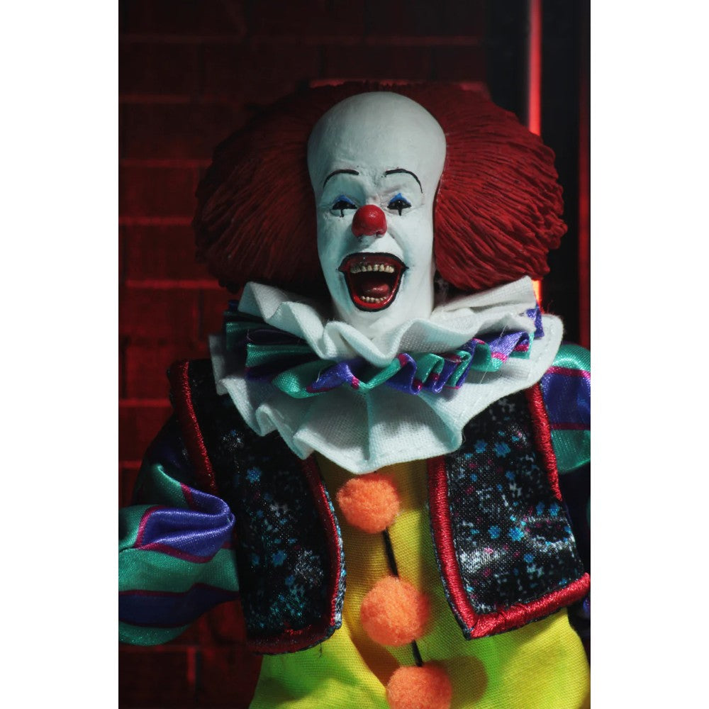 IT 1990 Pennywise Clothed Series