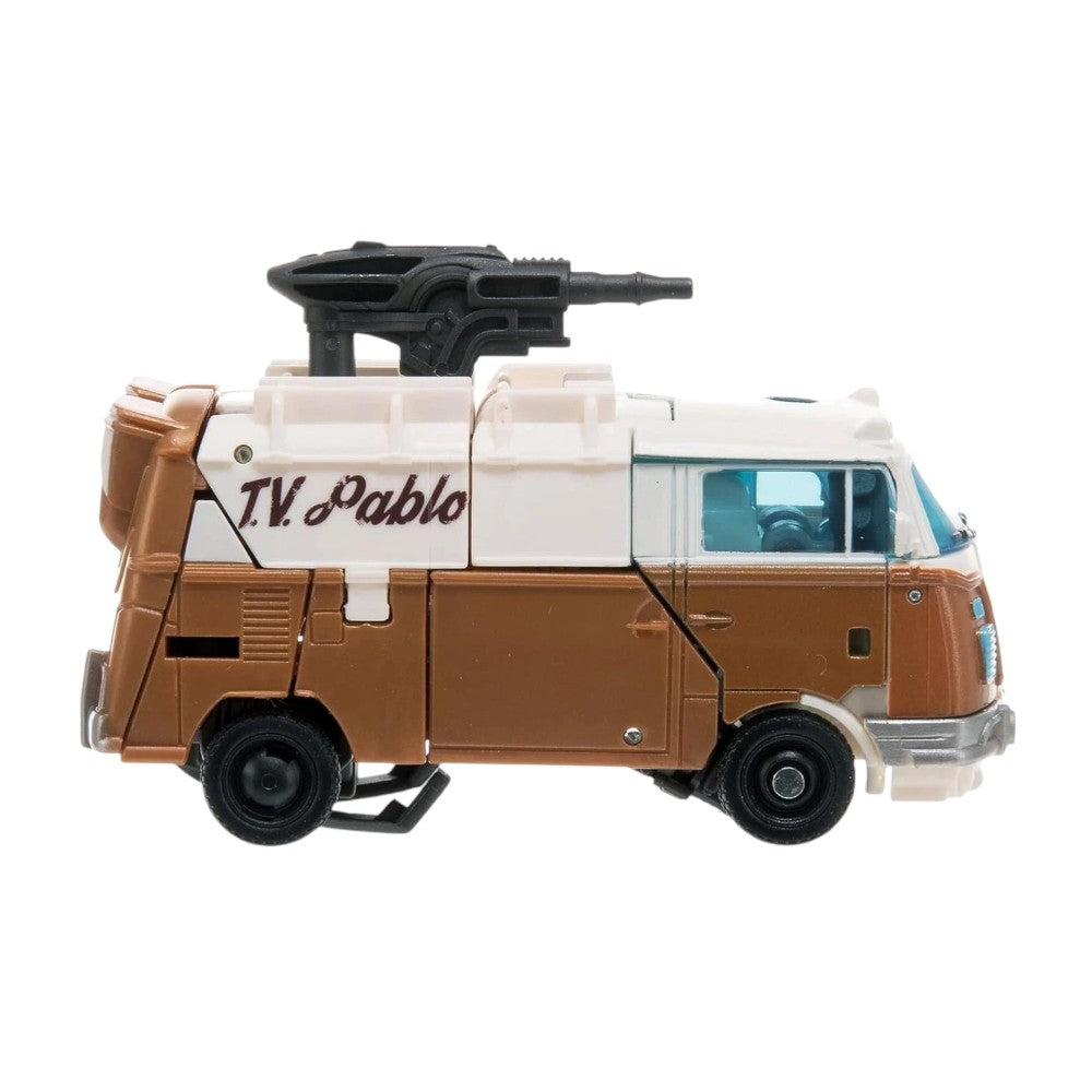 Transformers: Rise of The Beasts Deluxe Class Wheeljack exclusive