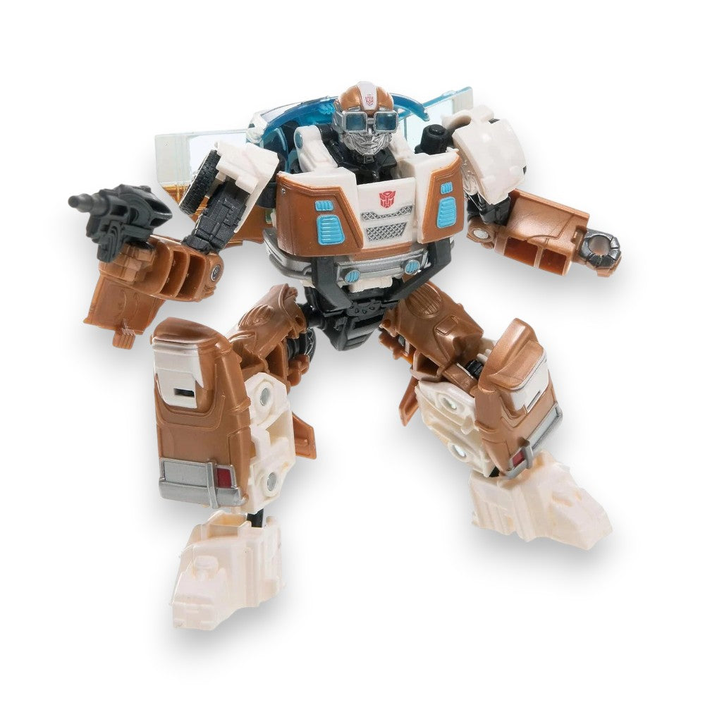 Transformers: Rise of The Beasts Deluxe Class Wheeljack exclusive