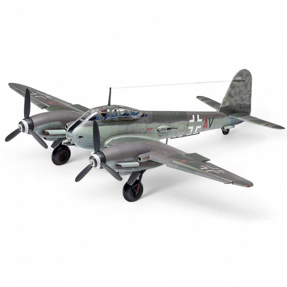 Messerschmitt Me410A-1/U2 & U4 Model Kit 1/72