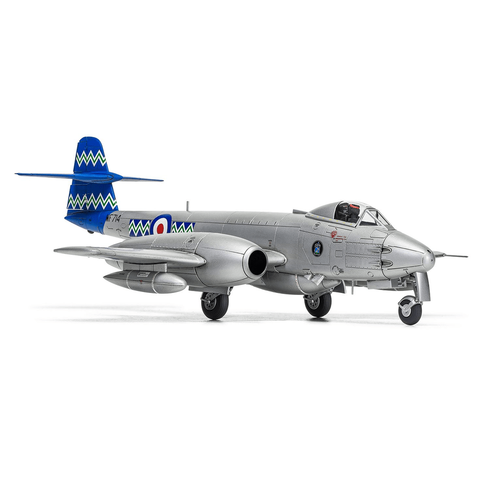 Gloster Meteor F.8 Model Kit 1/72
