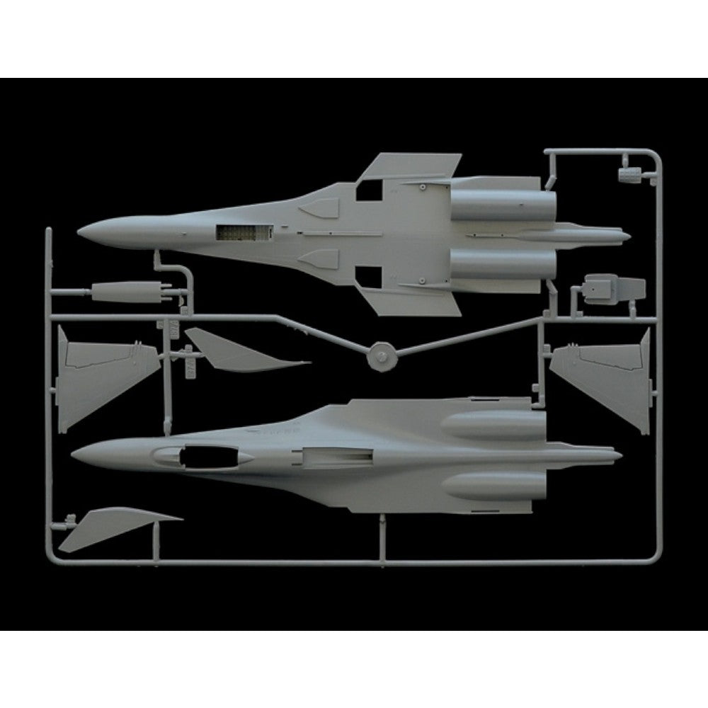 SU-33D Flanker-D Model Kit 1/72