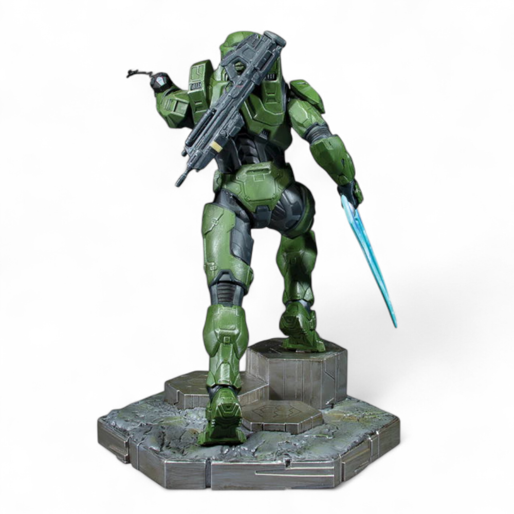 Dark Horse Halo Infinite Master Chief with Grappleshot