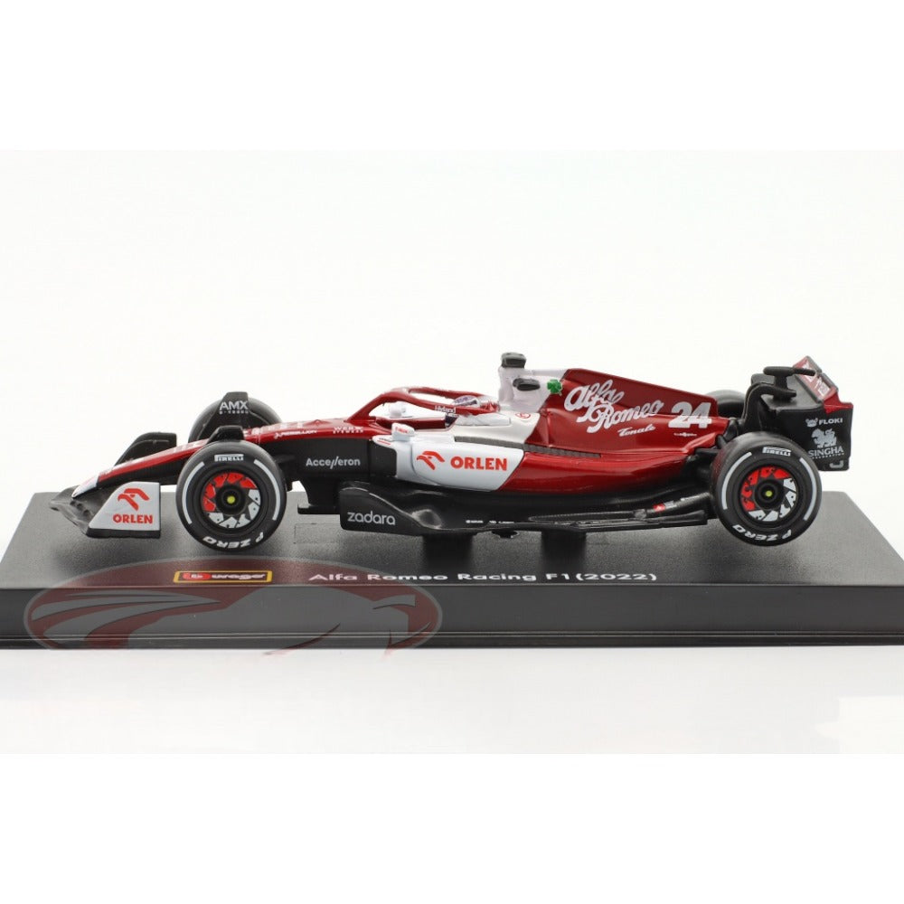 F1 Alfa Romeo C42 #24 Barein GP 2022 - Zhou Guanyu c/Piloto 1/43