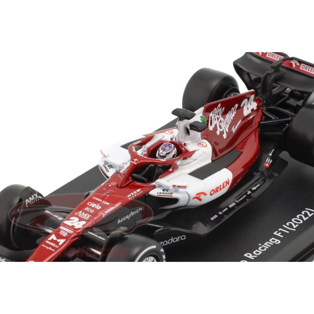 F1 Alfa Romeo C42 #24 Barein GP 2022 - Zhou Guanyu c/Piloto 1/43