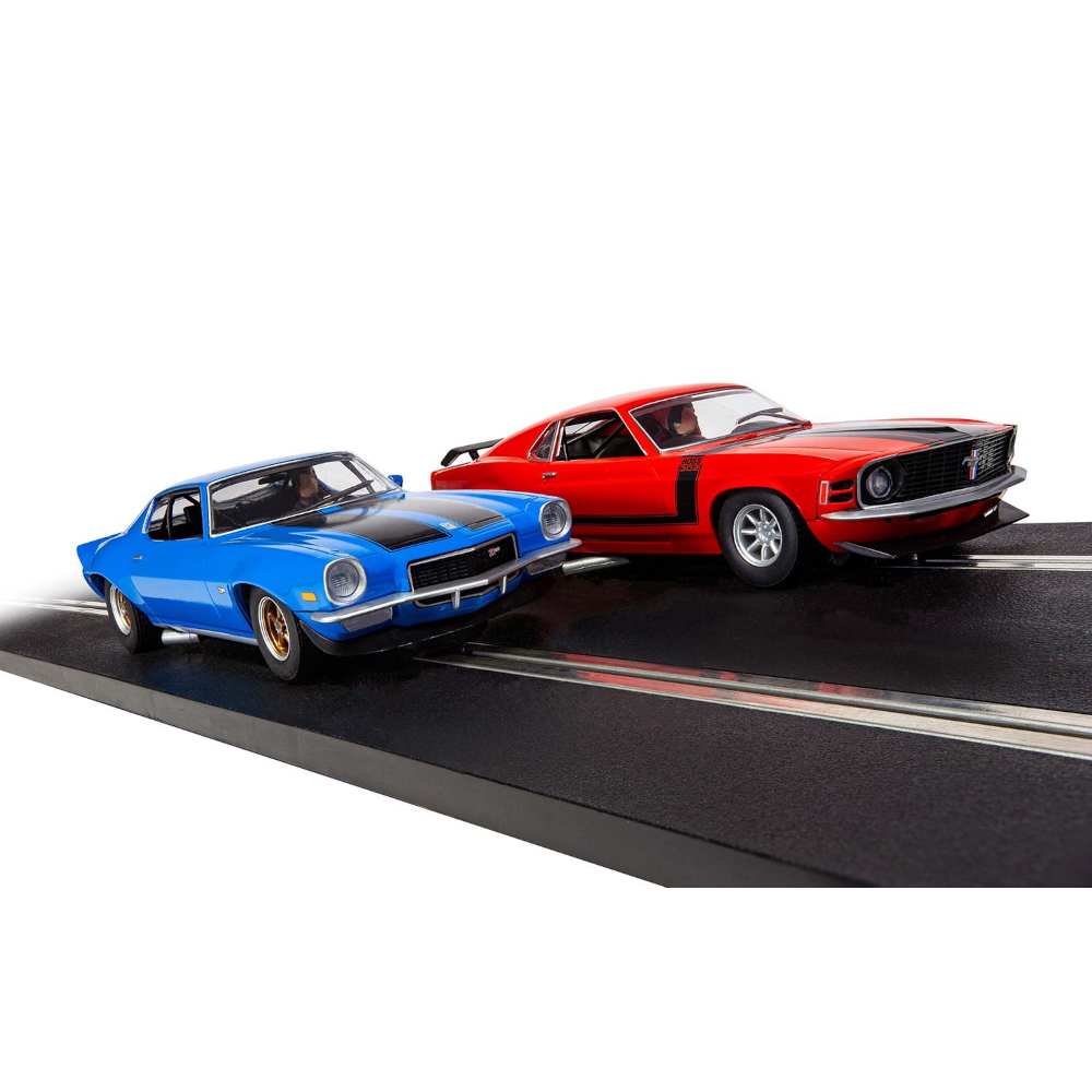 Scalextric American Street Dual 1970s Chevrolet Camaro Vs 1970s Ford Mustang 1/32
