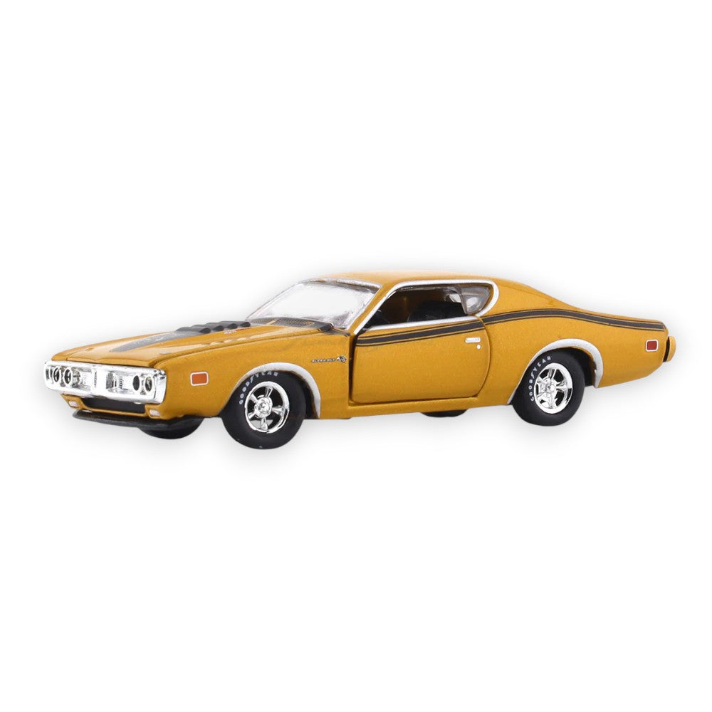 Auto-Thentics Release 86 - 1971 Dodge Charger Super Bee 1/64