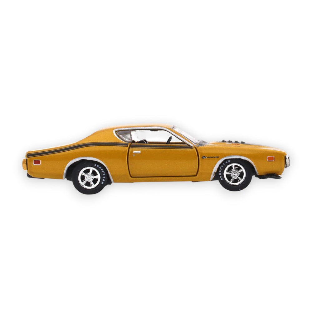 Auto-Thentics Release 86 - 1971 Dodge Charger Super Bee 1/64