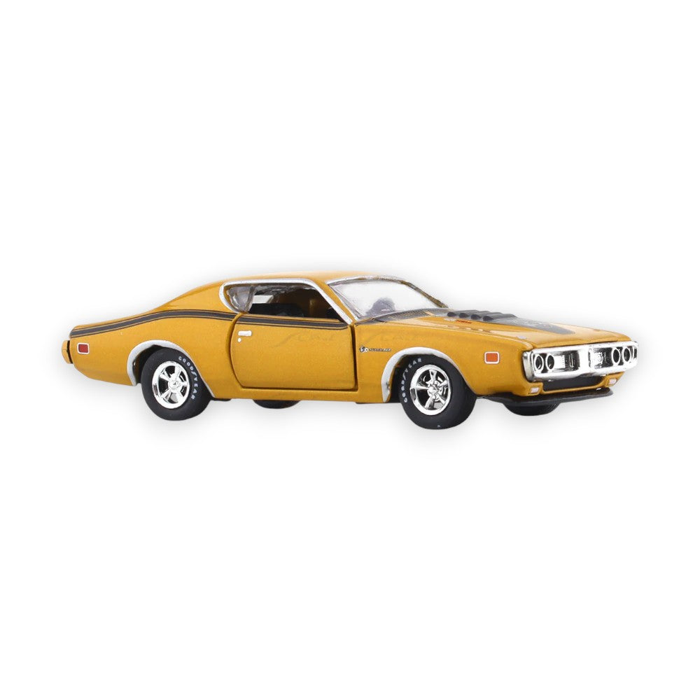 Auto-Thentics Release 86 - 1971 Dodge Charger Super Bee 1/64