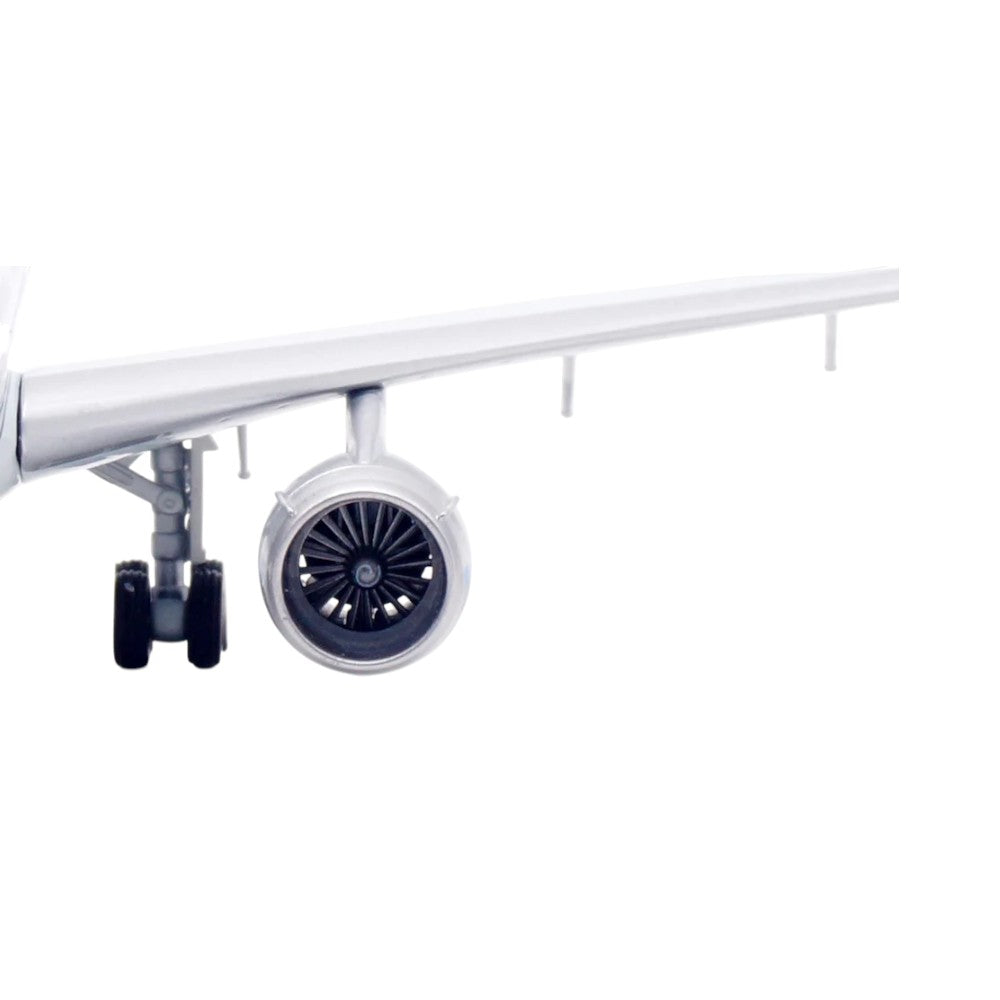McDonnell Douglas DC-10-30 Wardair Canada C-GXRB 1/200