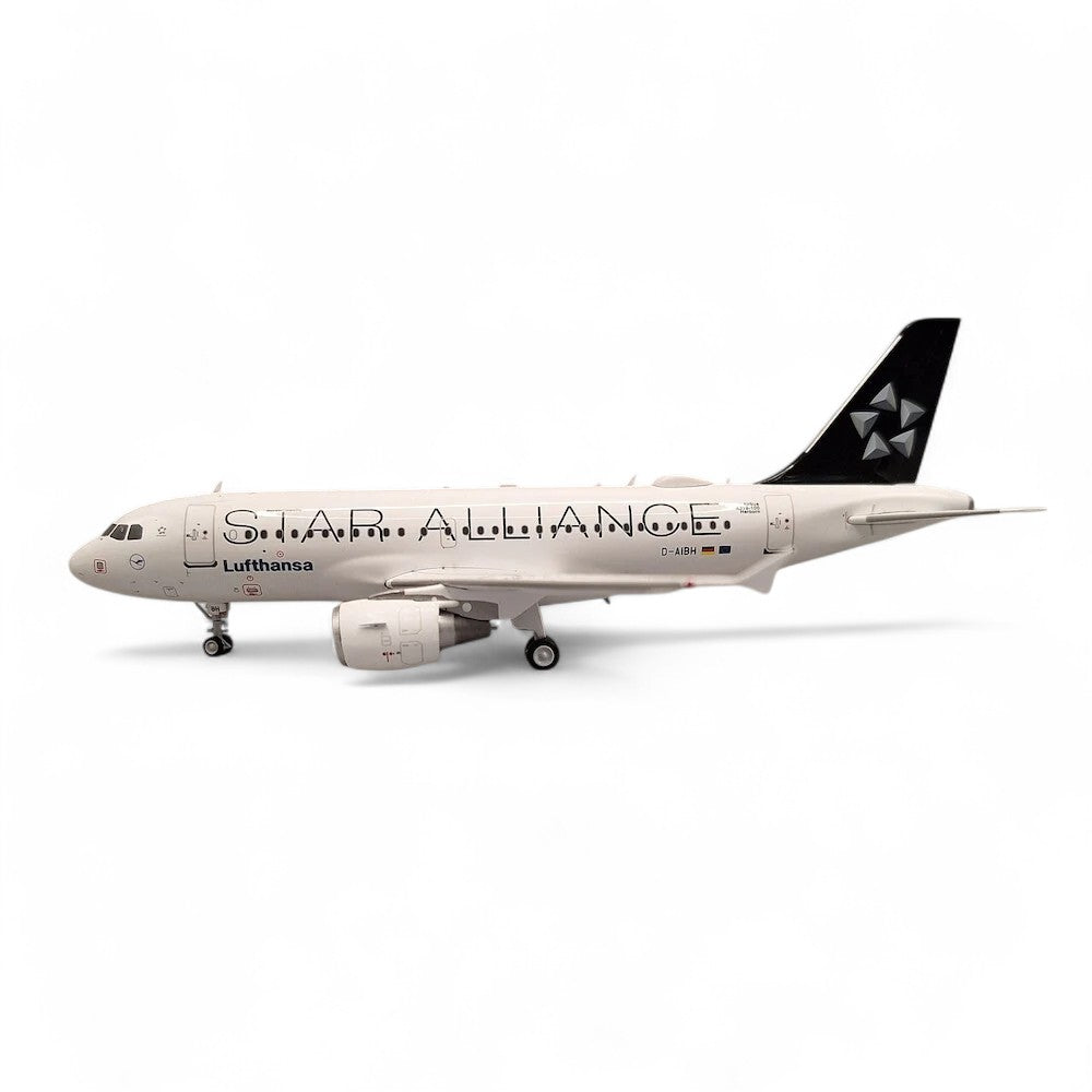 Airbus A319-112 Lufthansa Star Alliance D-AIBH 1/200