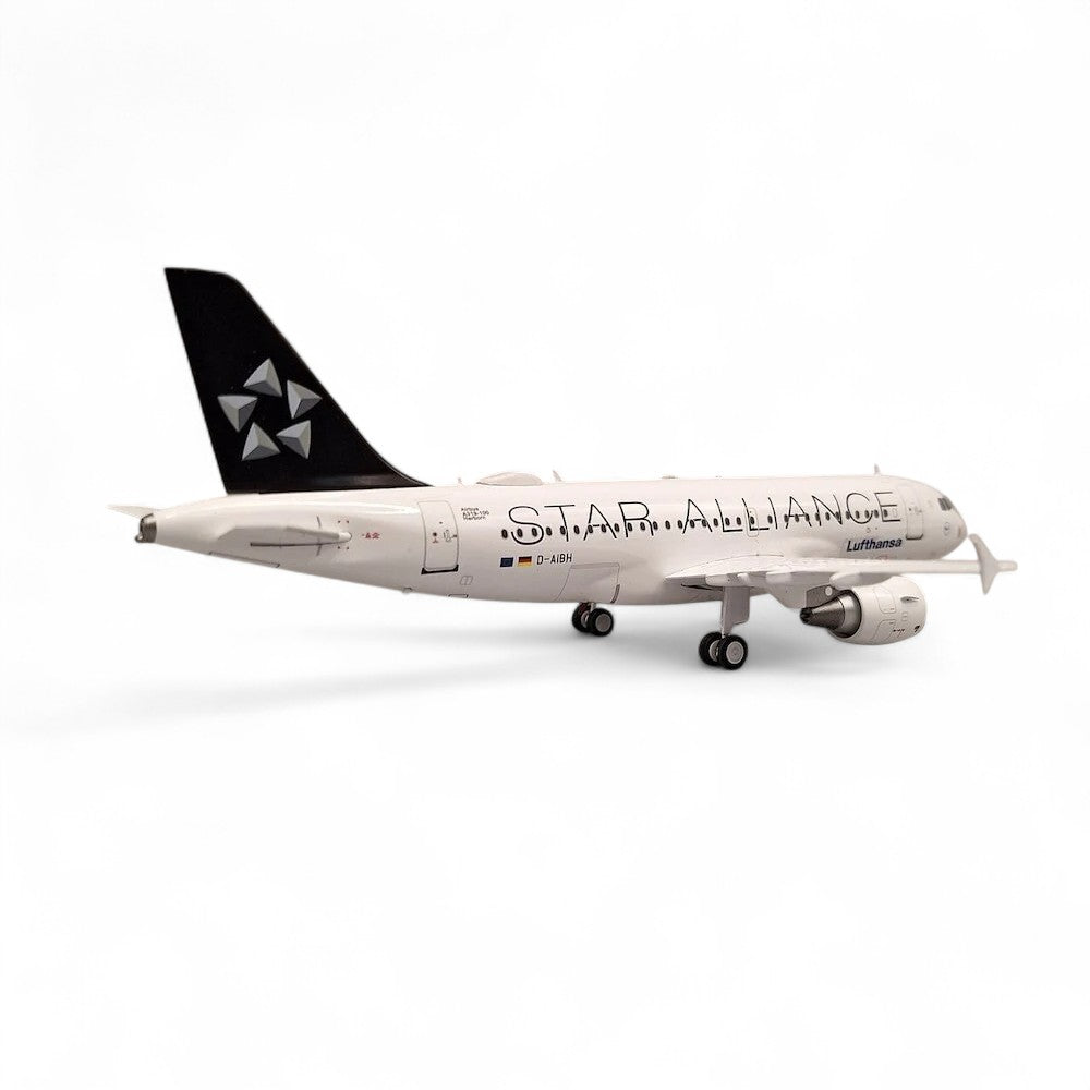 Airbus A319-112 Lufthansa Star Alliance D-AIBH 1/200