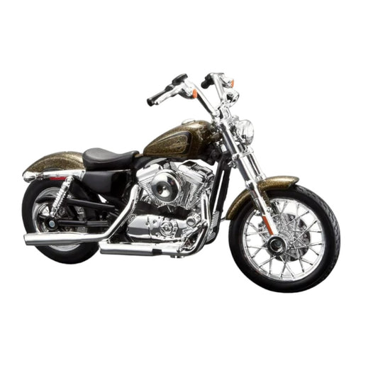 Series 33 Harley-Davidson 2013 XL 1200V Seventy-Two 1/18