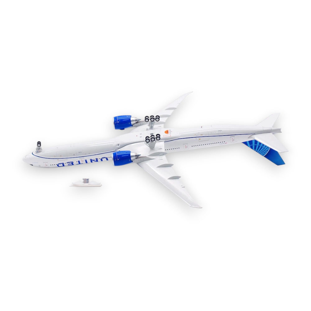 Boeing 777-322ER United Airlines 1/200