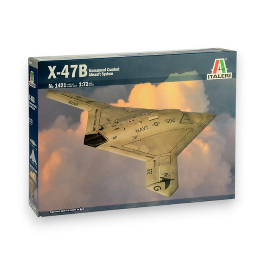 X-47B Unmanned Combat Aircraft System Model Kit 1/72