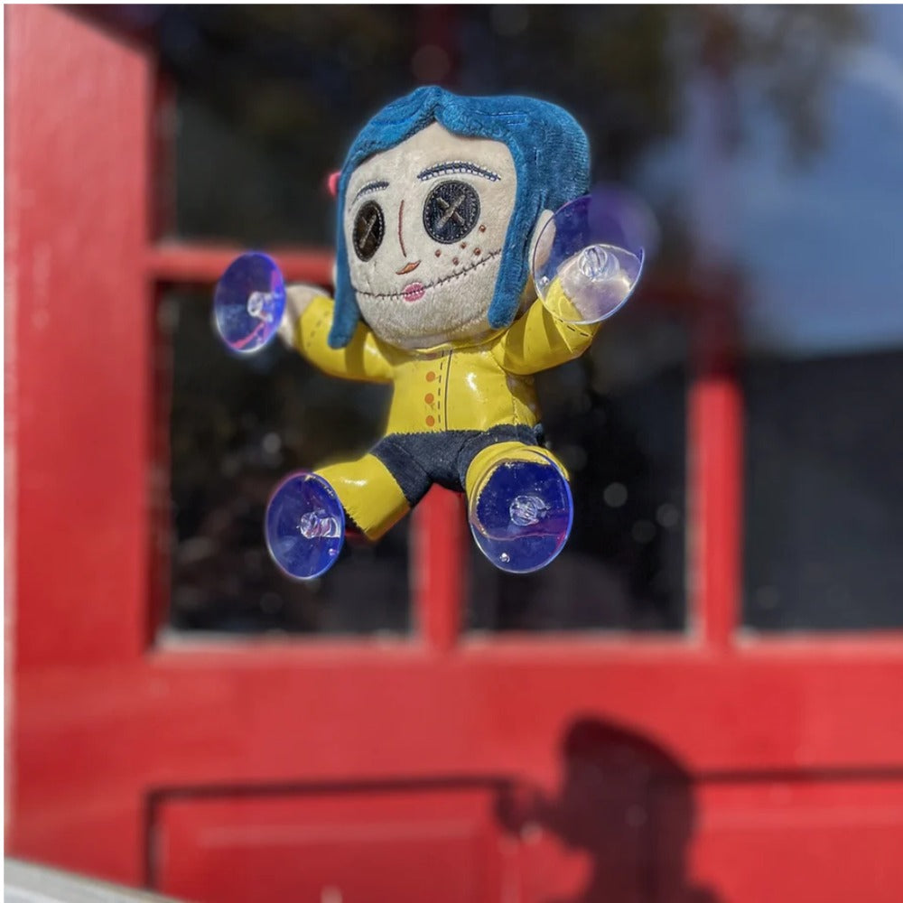 Coraline Button-Eyed Plush Window Clinger (Peluche para ventana)