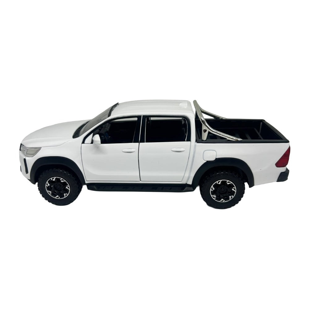 Toyota Hilux Pickup Blanco (Luces y Sonido) 1/18